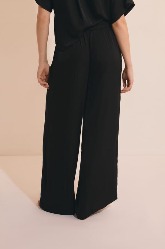 Wide-leg satin trousers;${refinementColor}
