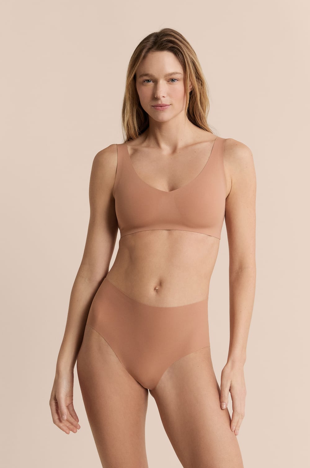 Culotte midi en microfibre;${refinementColor}