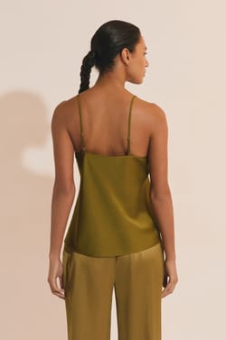 Caraco satin&eacute;;${refinementColor}