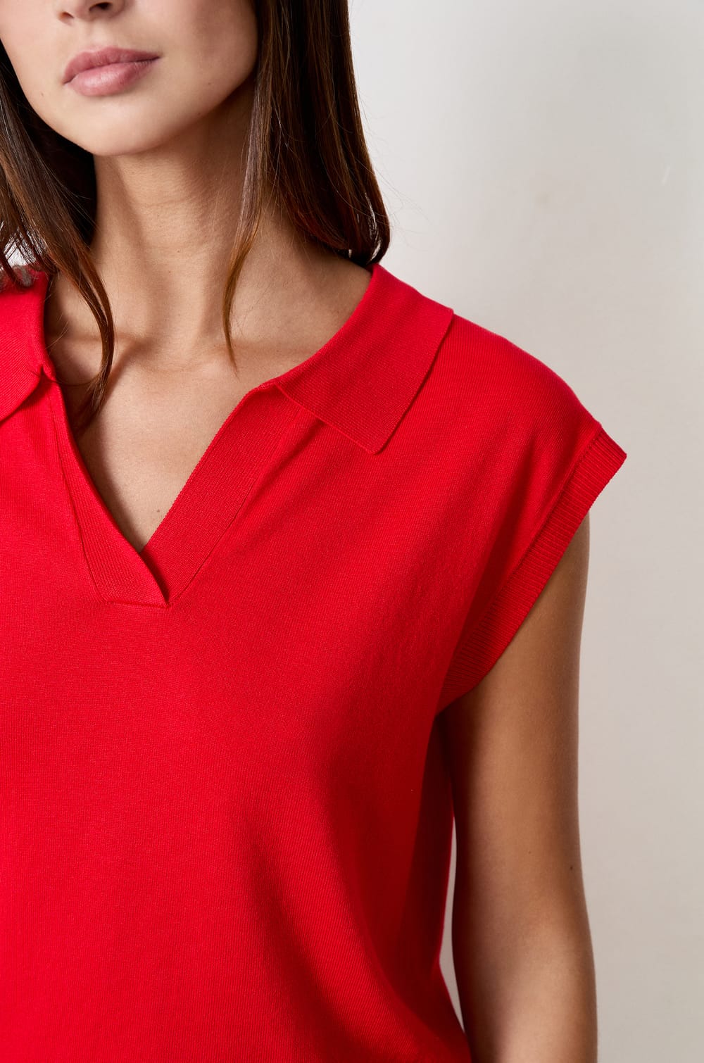 Pull polo sans manches;${refinementColor}