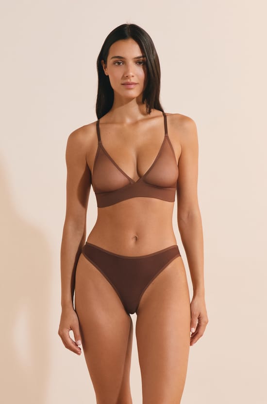 String transparent en tulle;${refinementColor}