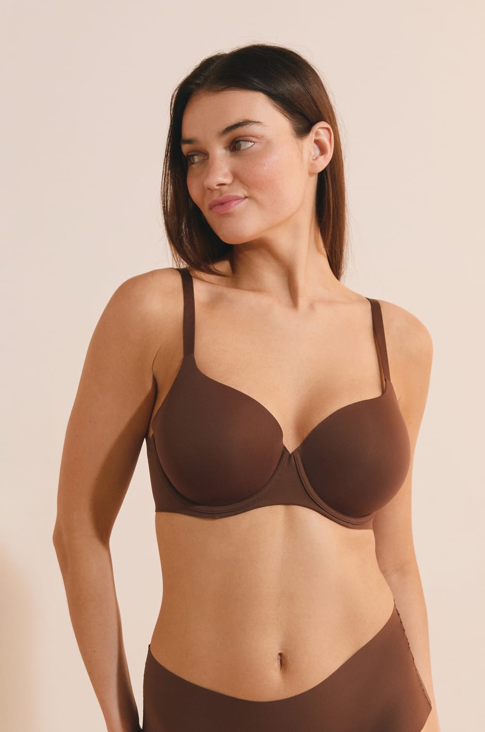 Soutien-gorge coques fines en microfibre;${refinementColor}