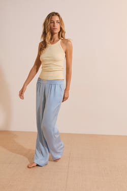 Pantalon de pyjama satin&eacute;;${refinementColor}