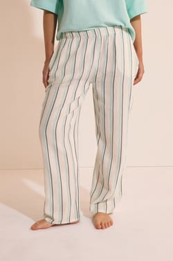 Pantal&oacute;n de pijama 7/8 a rayas de algod&oacute;n;${refinementColor}