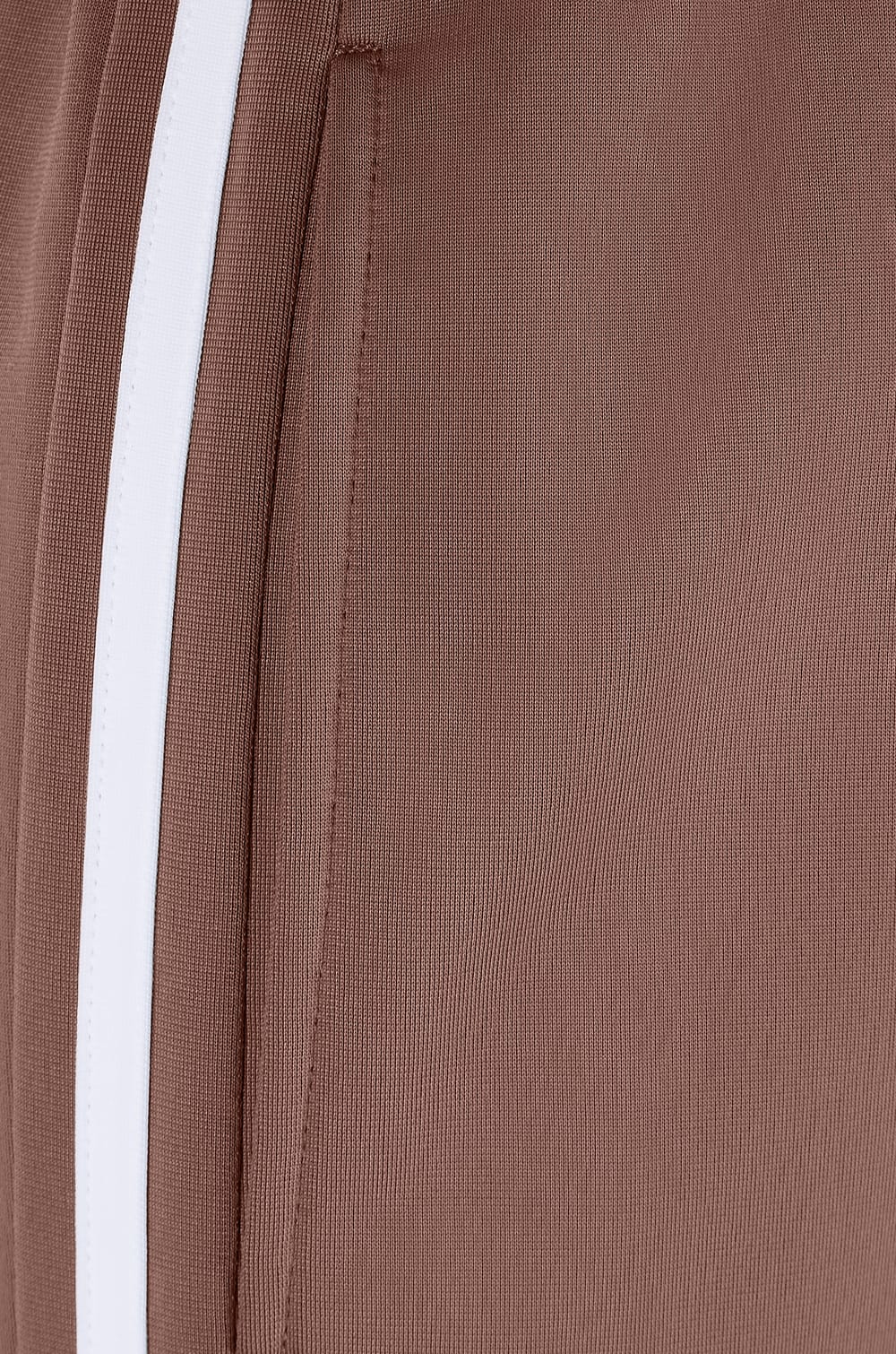 Jogging avec d&eacute;tails sur les c&ocirc;t&eacute;s;${refinementColor}