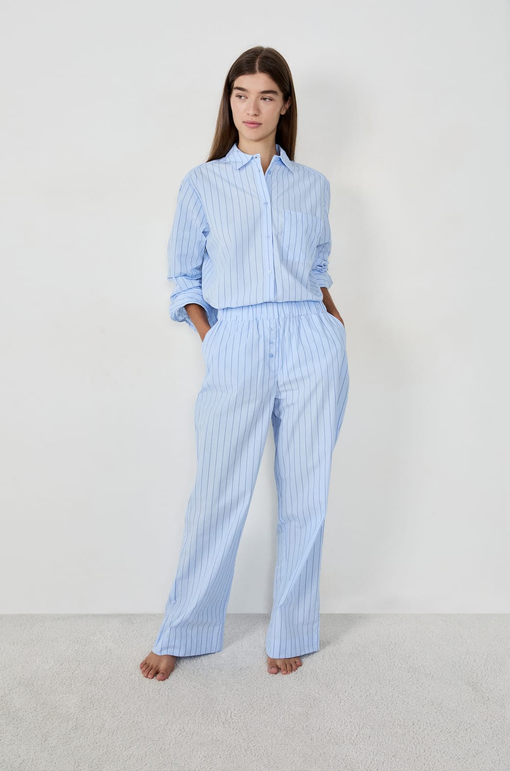 Pantalon de pyjama à rayures;${refinementColor}