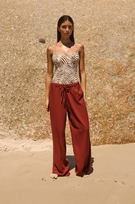 Pantalon fluide &eacute;lastiqu&eacute; ;${refinementColor}