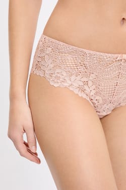 Lace Boyshort;${refinementColor}