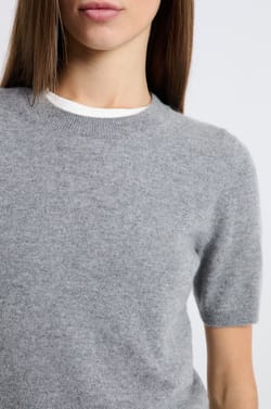 Short-sleeved cashmere sweater;${refinementColor}