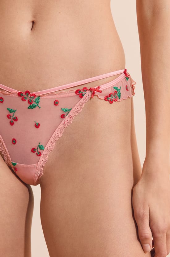 String avec broderies tomates;${refinementColor}