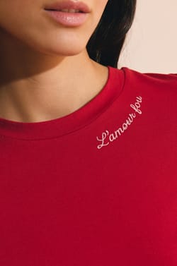 Camiseta de algod&oacute;n bordada con mangas hasta los codos;${refinementColor}