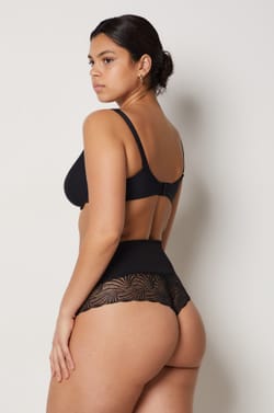Tanga de talle alto moldeador con detalles de encaje - Sujeción media;${refinementColor}