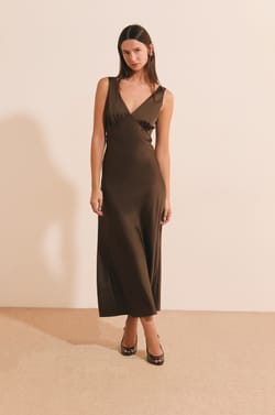 Robe longue satin&eacute;e;${refinementColor}