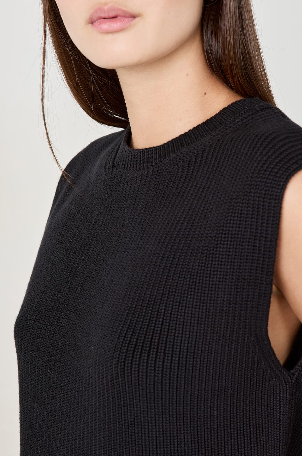 Pull sans manches;${refinementColor}