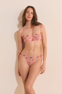 Culotte avec broderie tomates et noeuds;${refinementColor}