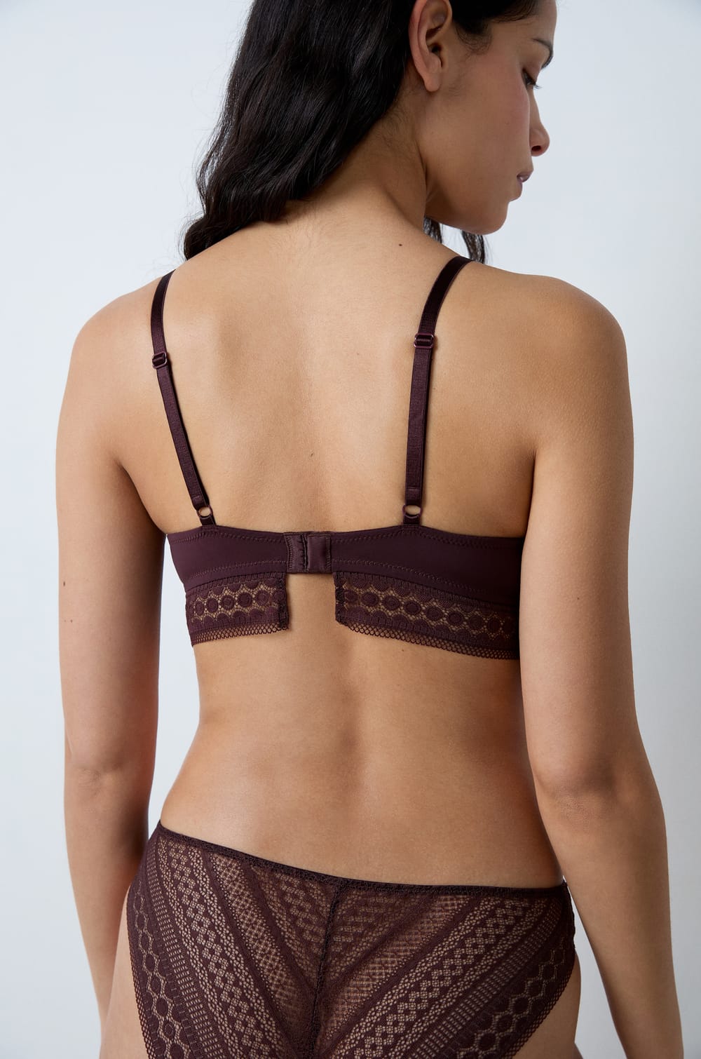  Sujetador push-up;${refinementColor}