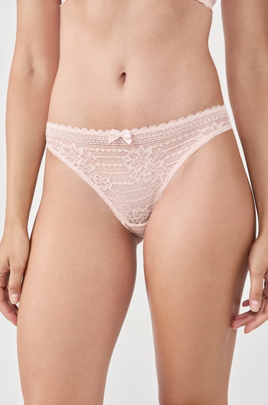 Lace Brief;${refinementColor}