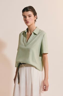 Blouse &agrave; manches courtes avec lin;${refinementColor}