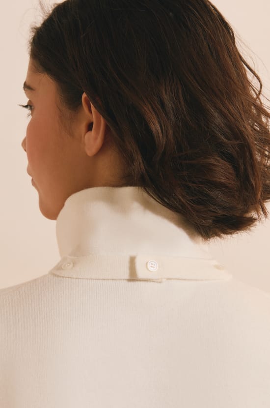 Pull manches longues avec lien &agrave; nouer;${refinementColor}