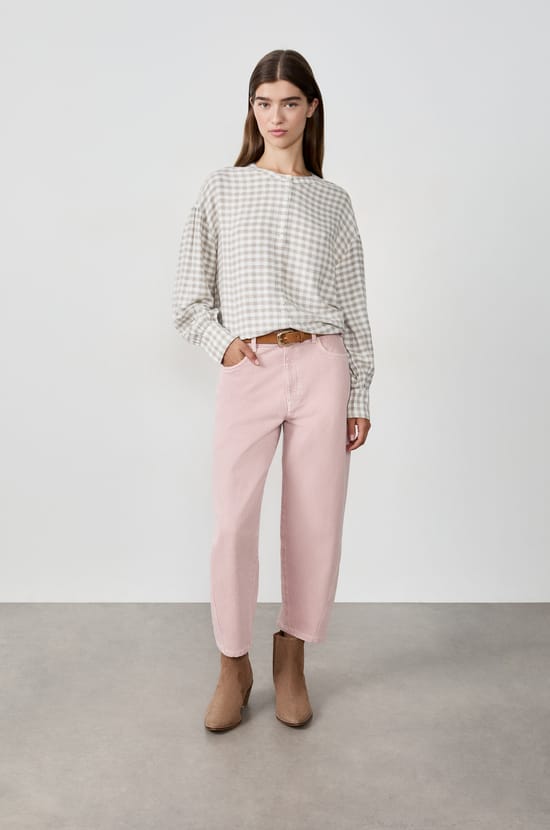 Carrot-cut Jeans;${refinementColor}