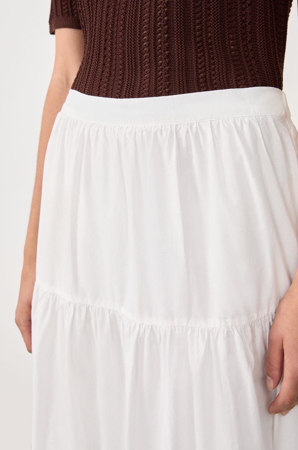 Lange geplooide katoenen rok;${refinementColor}
