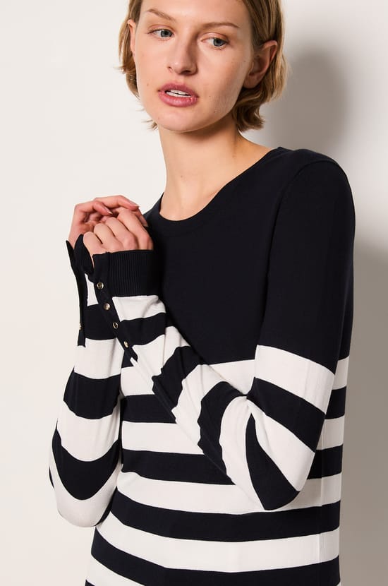 Crew Neck Sweater;${refinementColor}