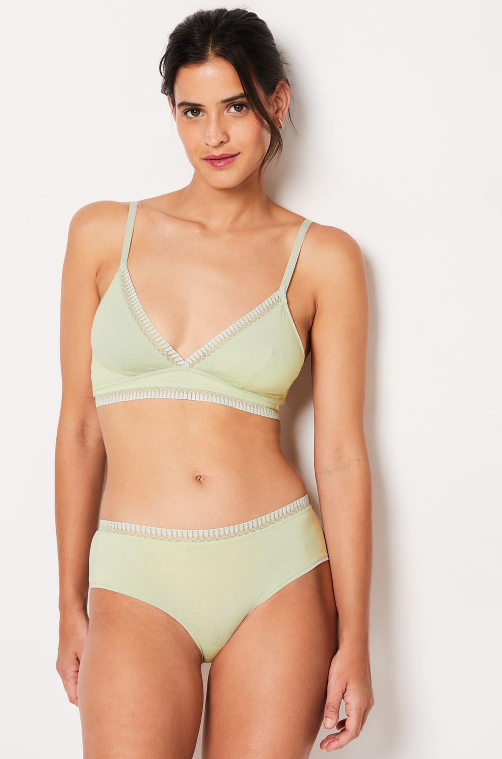 Wireless Cotton Triangle Bra;${refinementColor}
