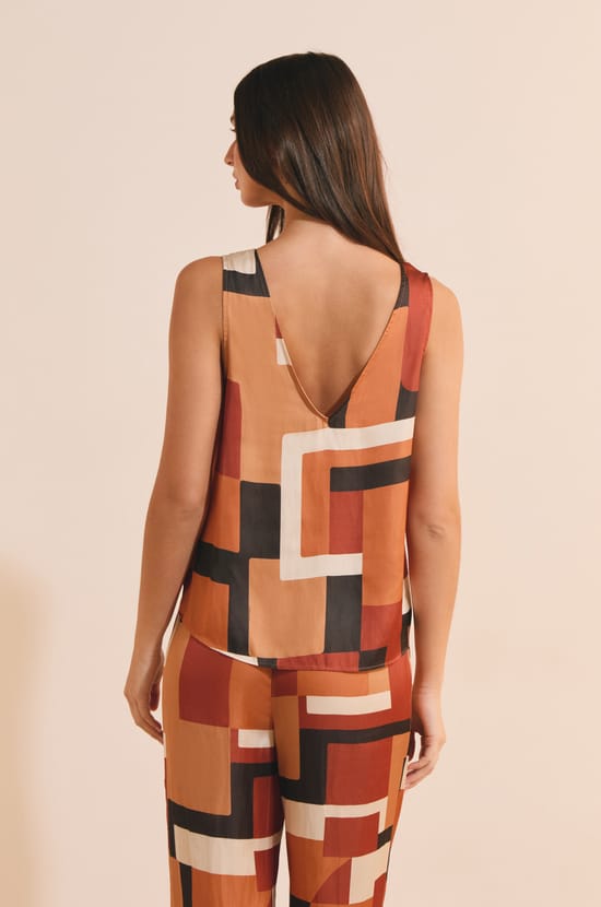 Top &agrave; imprim&eacute; g&eacute;om&eacute;trique;${refinementColor}