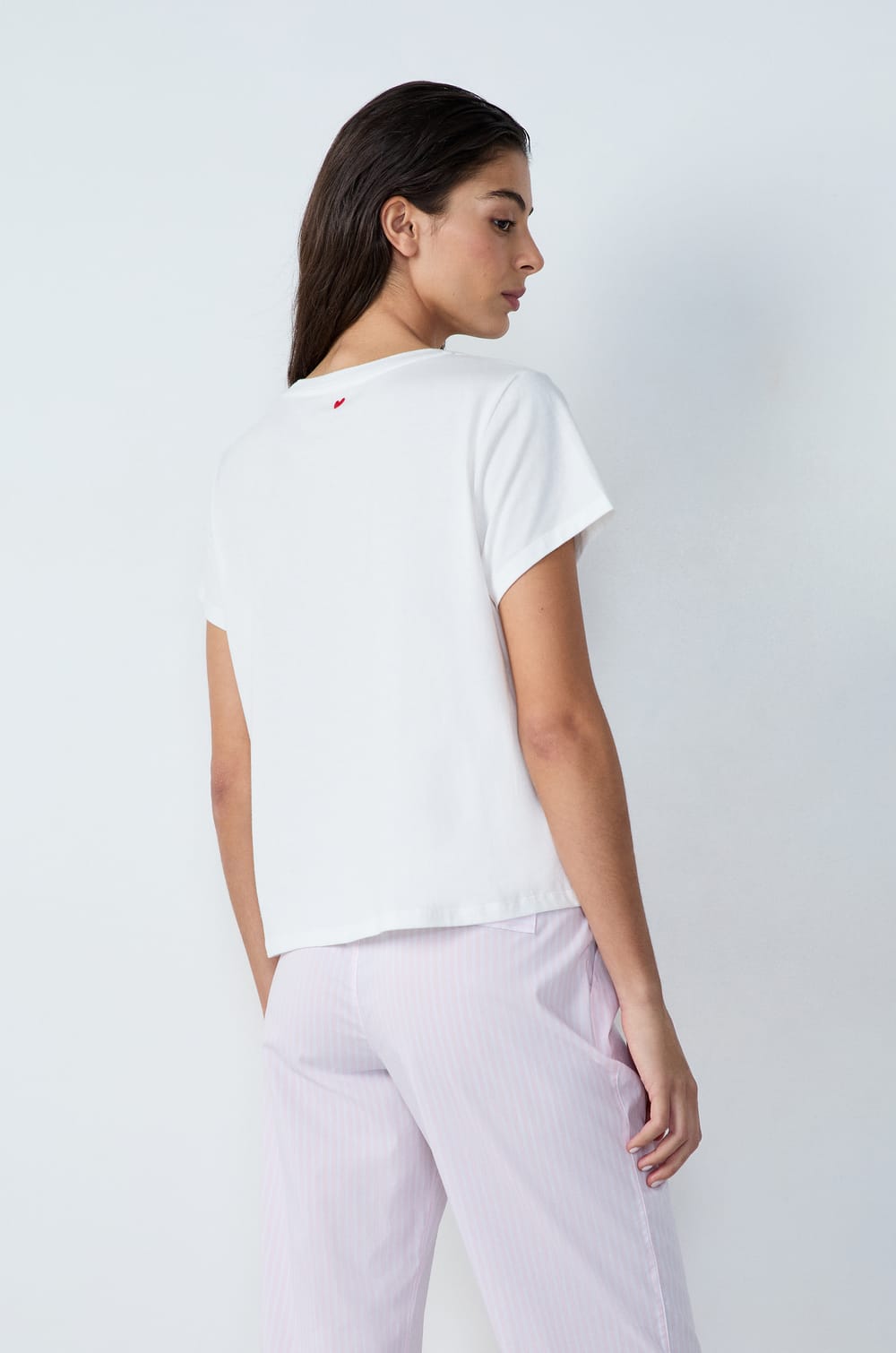 Short-sleeved cotton embroidered T-shirt "Lucky you;${refinementColor}