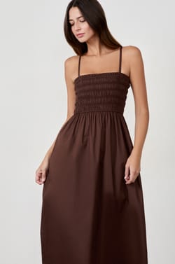 Robe longue manches courtes;${refinementColor}