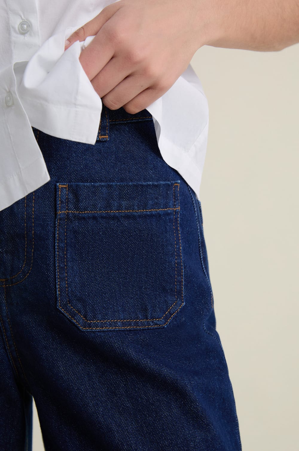 Straight Jeans with Front Pockets;${refinementColor}