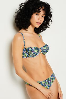 Cesta top de bikini;${refinementColor}