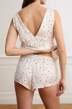 Pyjama-Shorts aus Satin mit Herzmotiven;${refinementColor}