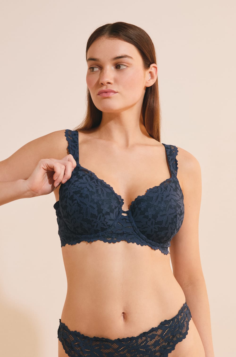 Bra N.4 - The Lightly Lined Bra;${refinementColor}