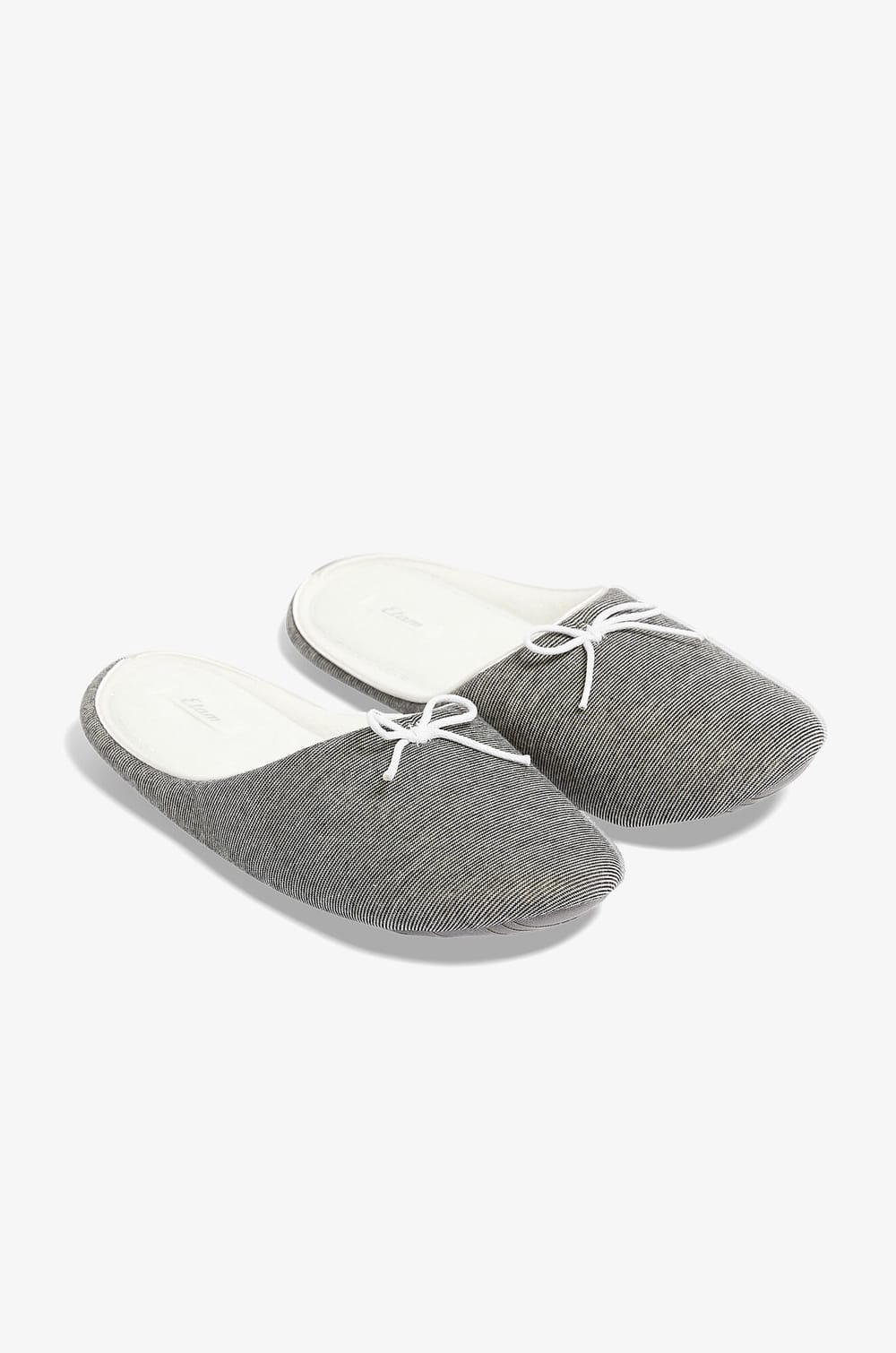 Mule Slipper;${refinementColor}
