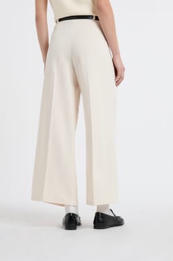 Pantalon cropped;${refinementColor}