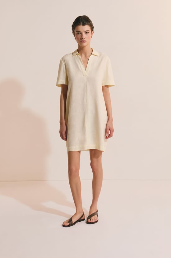 Robe courte avec lin;${refinementColor}