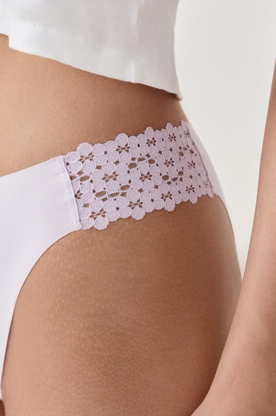Culotte en microfibre et dentelle;${refinementColor}
