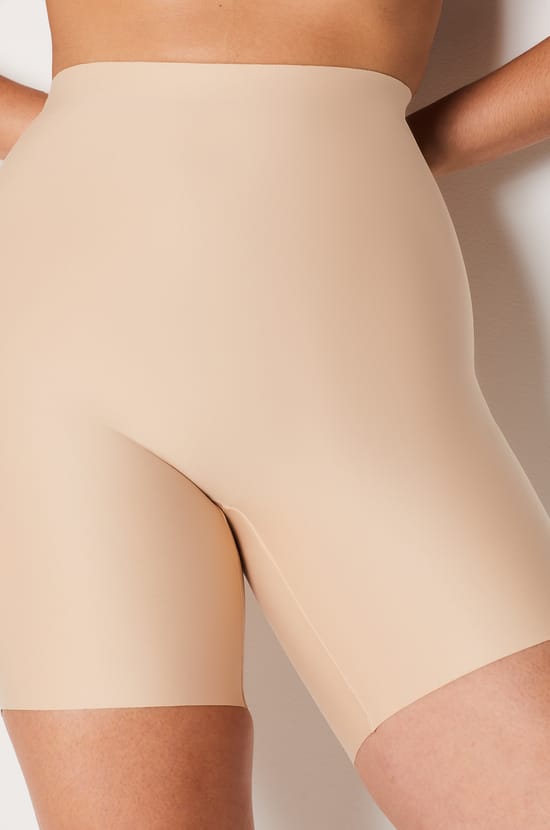 Panty spécial dos nu plongeant - maintien fort;${refinementColor}