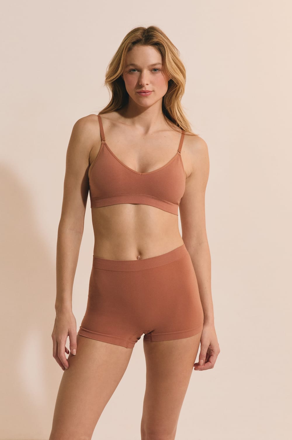 Short boyleg sans coutures en coton biologique;${refinementColor}