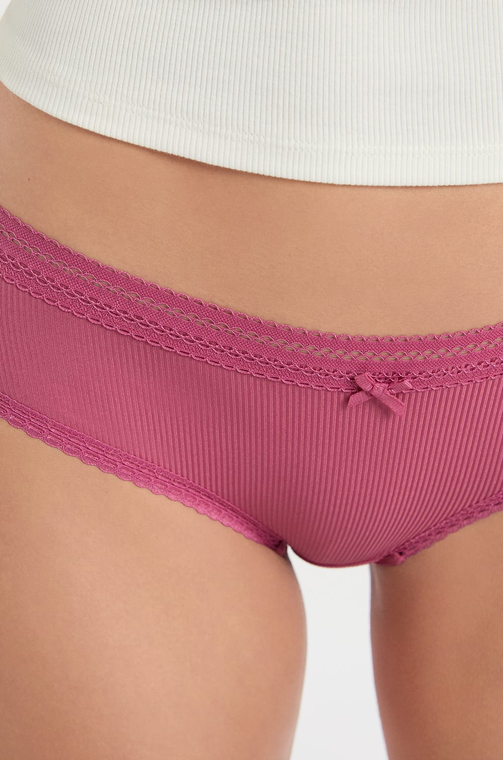Shorty en microfibre d&eacute;tails dentelle;${refinementColor}