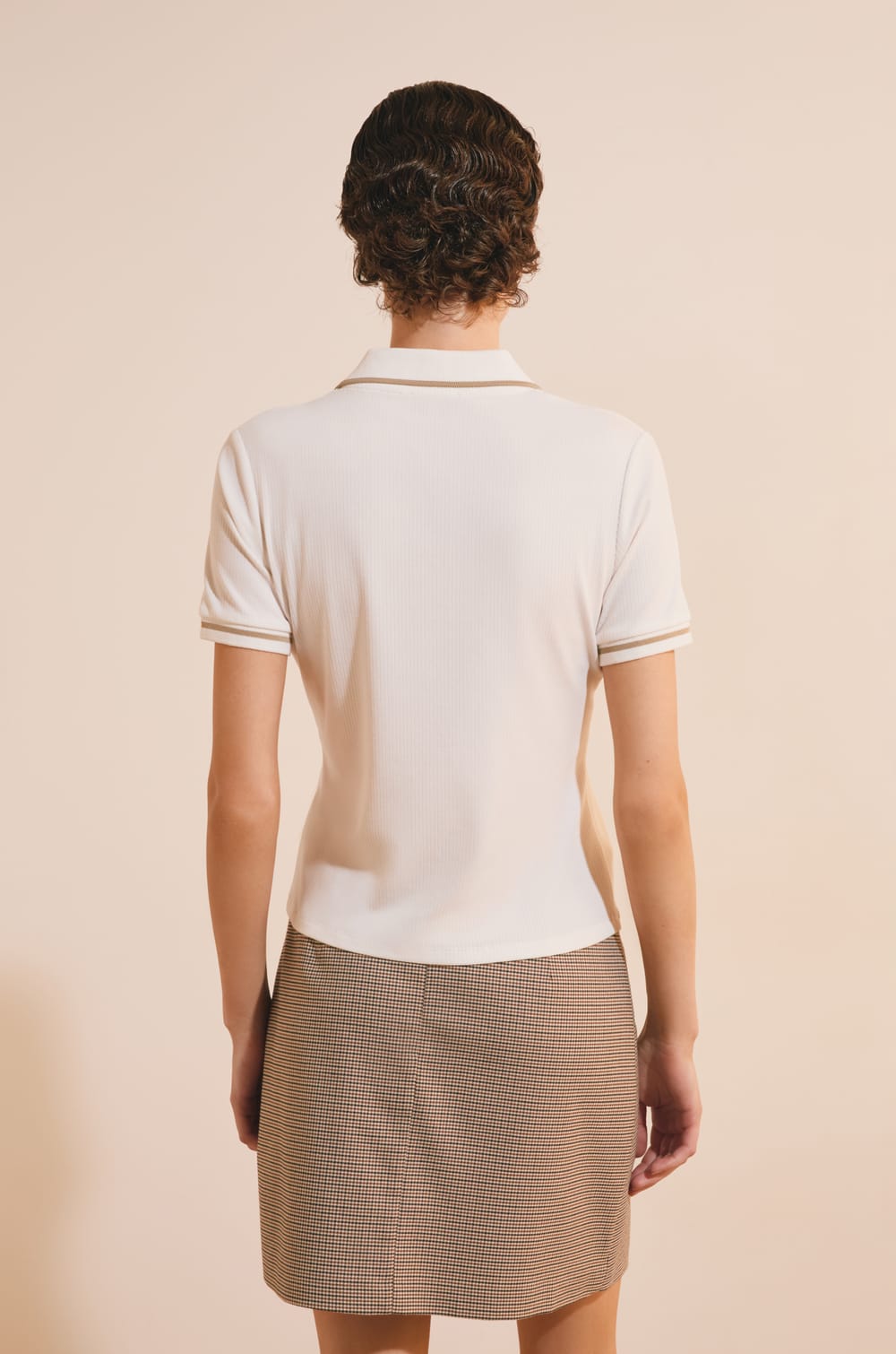 T-shirt col polo;${refinementColor}