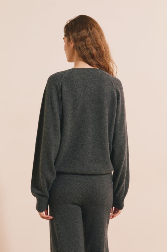 Pull avec boutons 100% cachemire;${refinementColor}