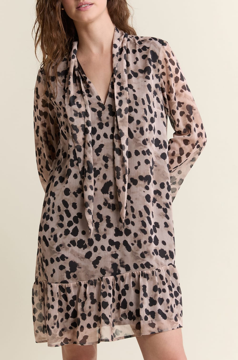 Short Patterned Dress;${refinementColor}