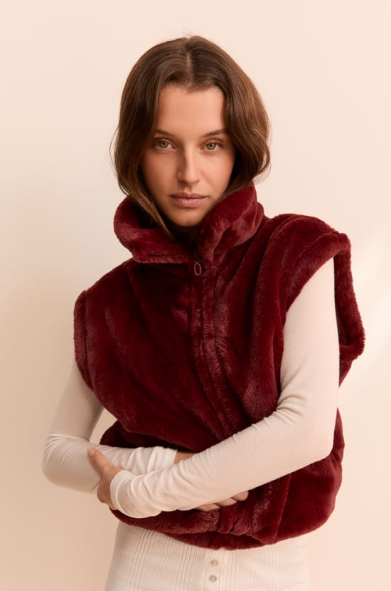 Ärmellose Weste mit Fleece-Effekt;${refinementColor}