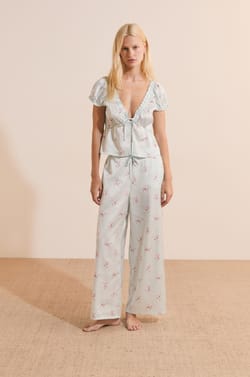 Pantal&oacute;n 7/8 de sat&eacute;n con estampado;${refinementColor}