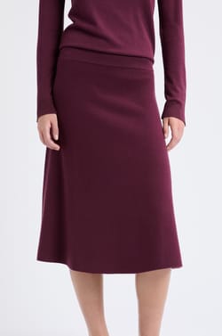 Jupe évasée en maille fine;${refinementColor}