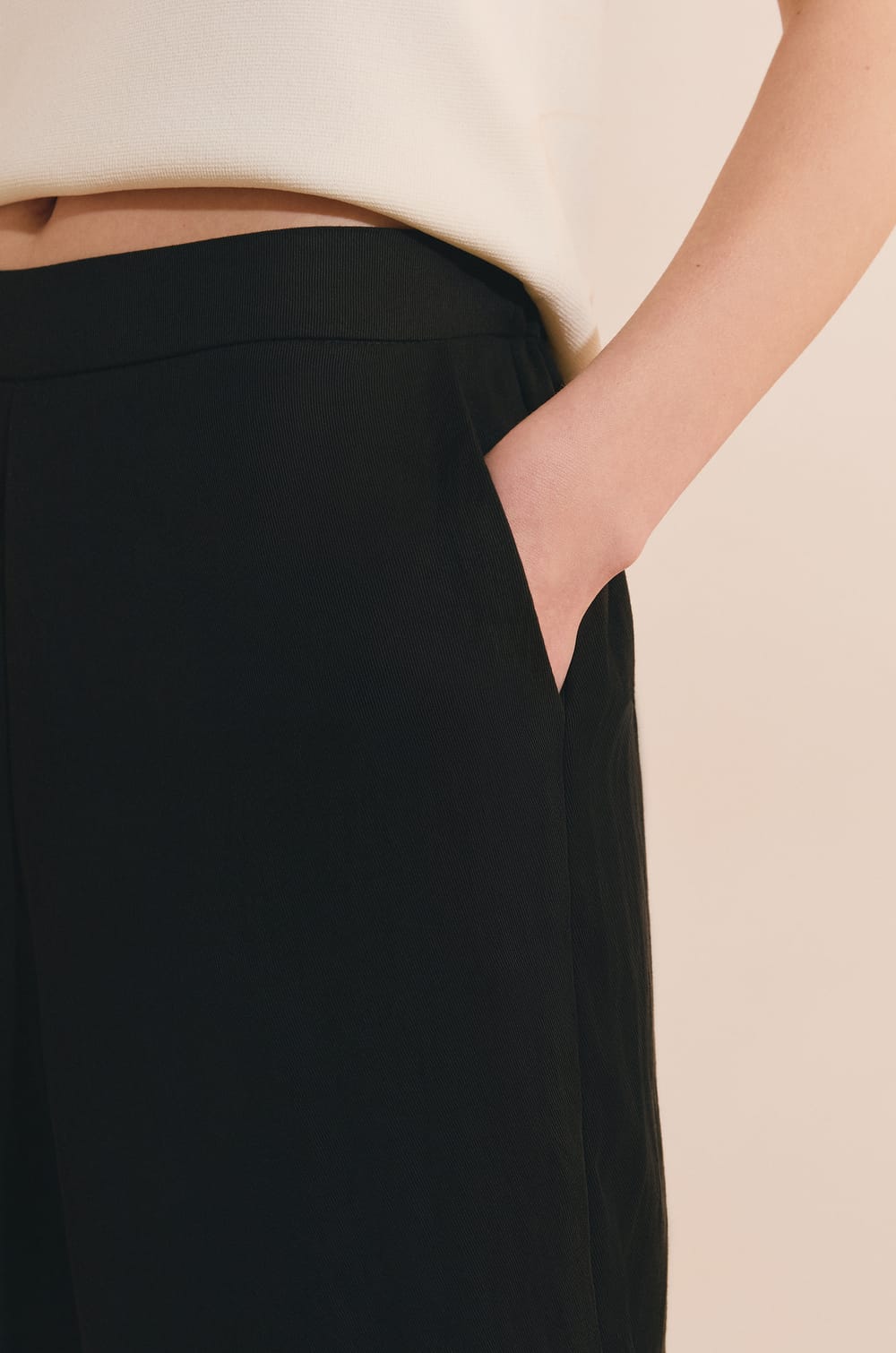 Pantalon bouffant;${refinementColor}