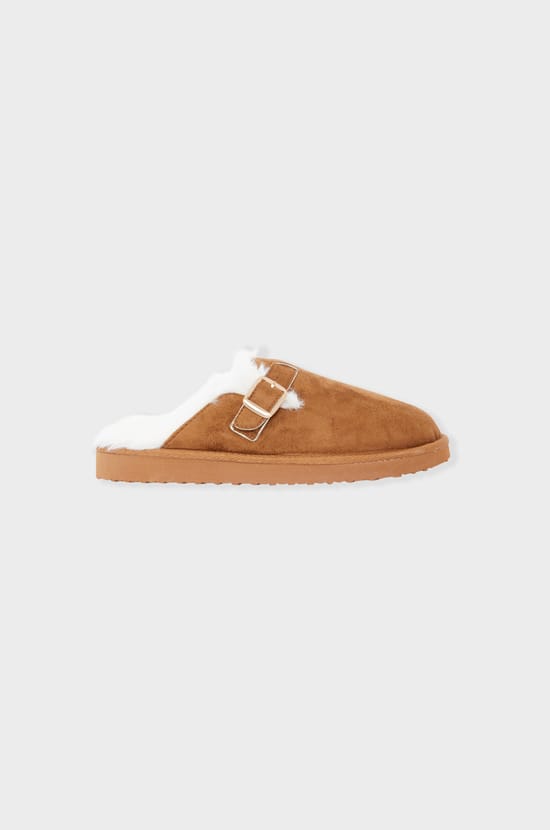 Chaussons mules avec fausse fourrure;${refinementColor}