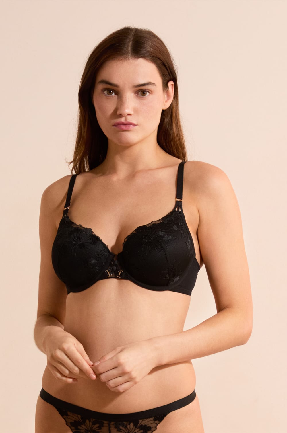 Soutien-gorge N.4 - Le coques fines en broderie florale;${refinementColor}